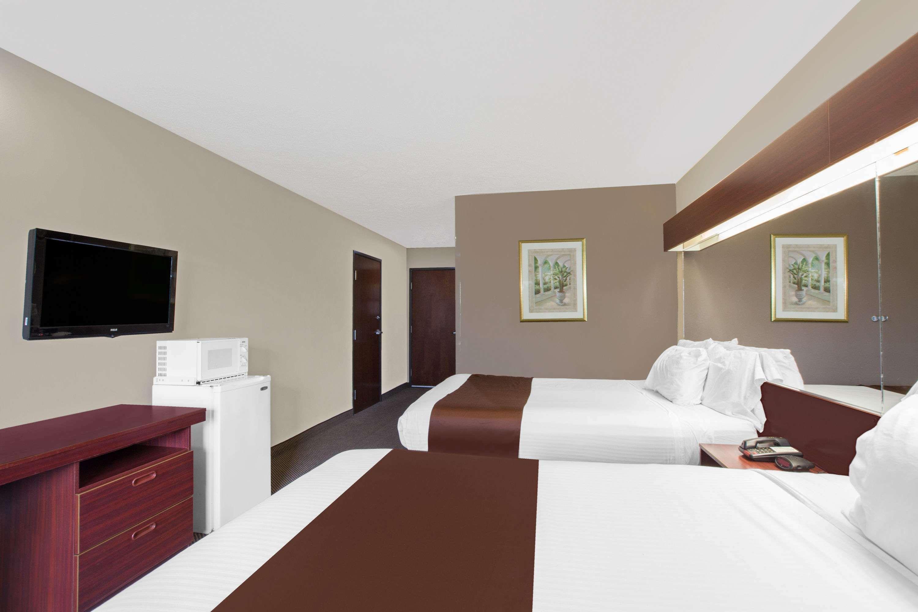 Microtel Inn & Suites - Meridian Exterior foto