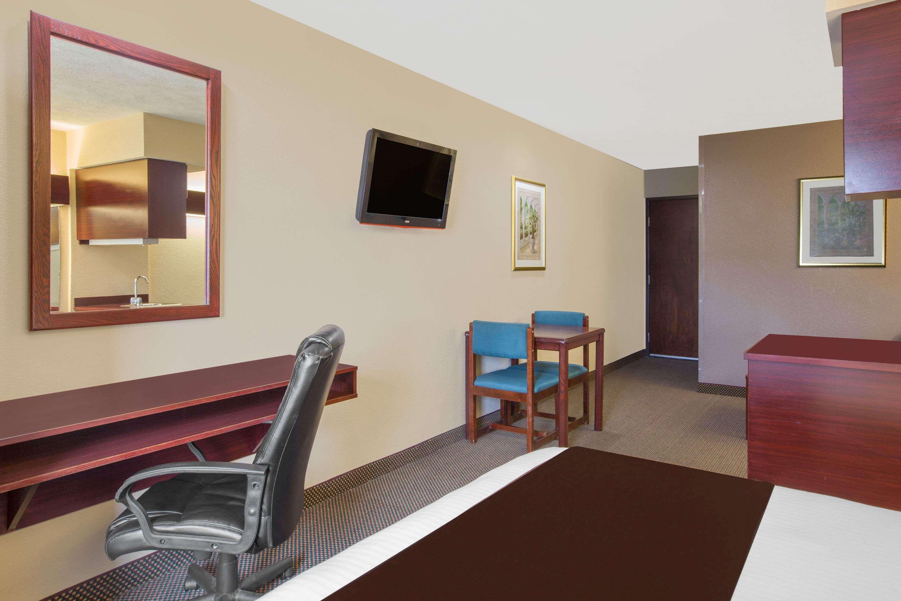 Microtel Inn & Suites - Meridian Exterior foto
